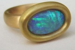 Ring Gelbgold 22 Karat / Opal