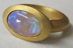 Ring Gelbgold 22 Karat / Opal